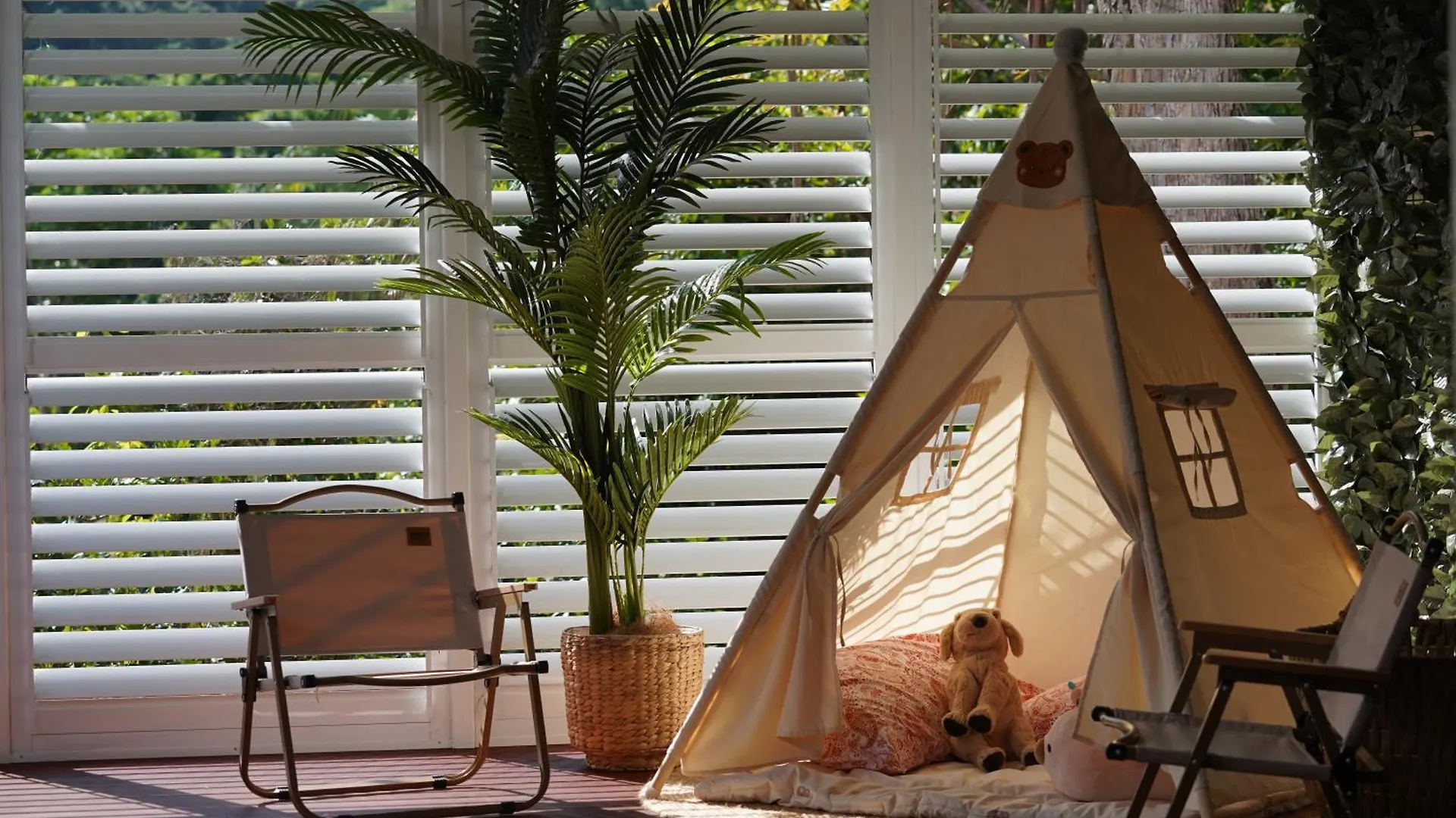 Holiday home Seednest A-Frame Treehouse Forest View&Game Room Bayview Heights Australia